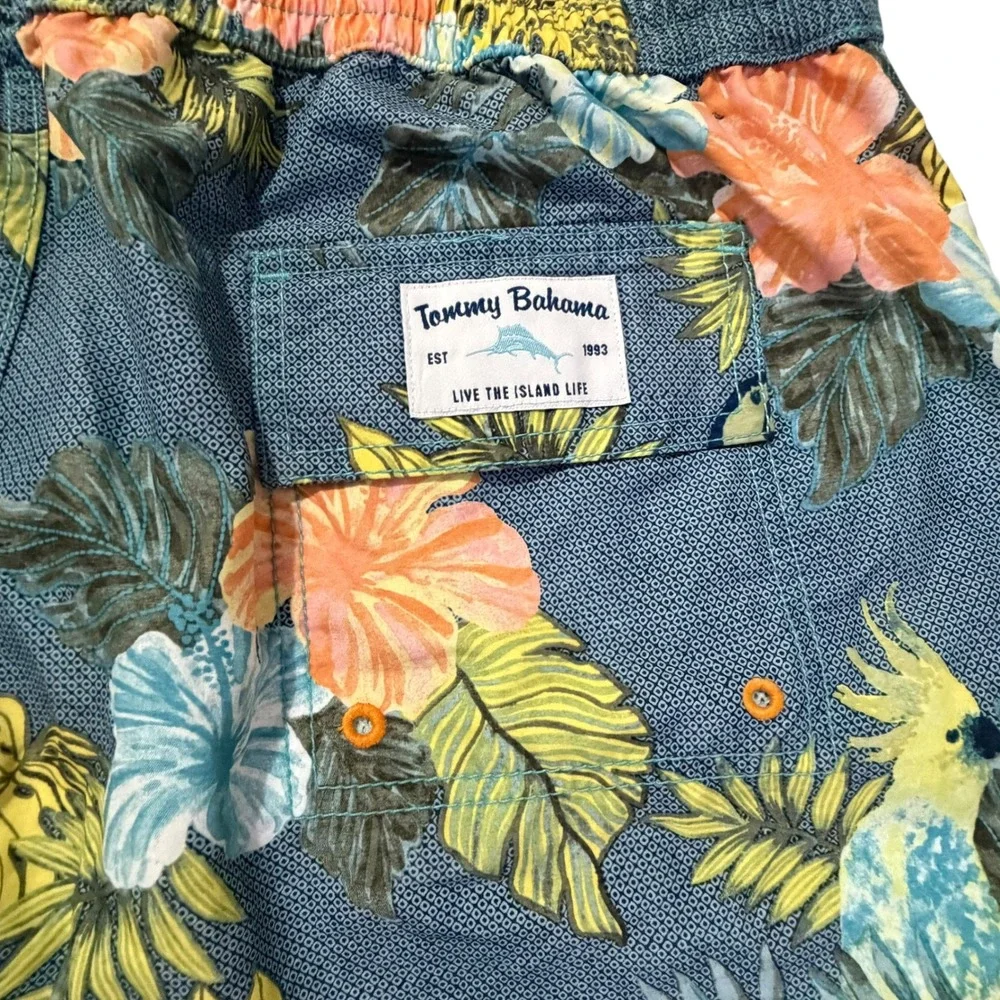 Tommy Bahama Mens XL Tropical Bird Floral Swim Trunks Blue Hibiscus Board Shorts